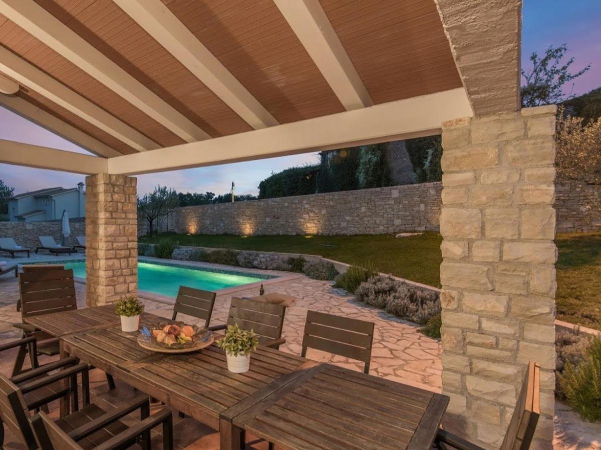 Villas Adagio Rojnici Luaran gambar
