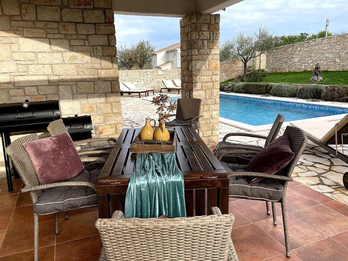 Villas Adagio Rojnici Luaran gambar