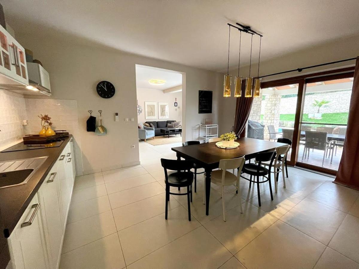 Villas Adagio Rojnici Luaran gambar