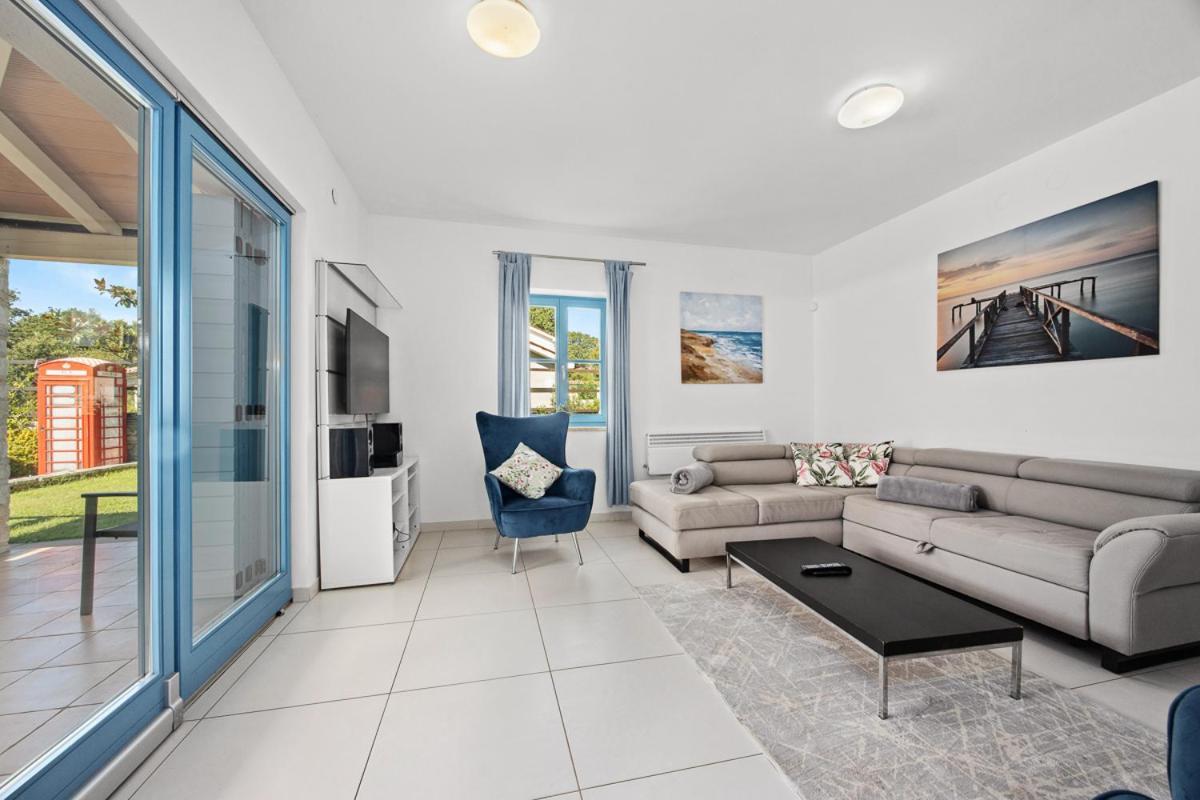 Villas Adagio Rojnici Luaran gambar