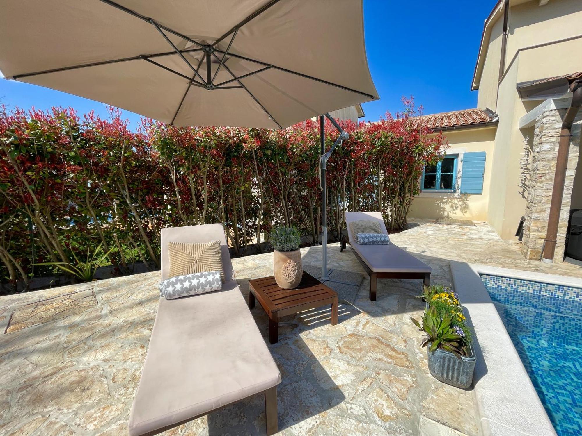 Villas Adagio Rojnici Luaran gambar
